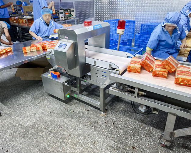 沙琪玛食品金检机1.jpg